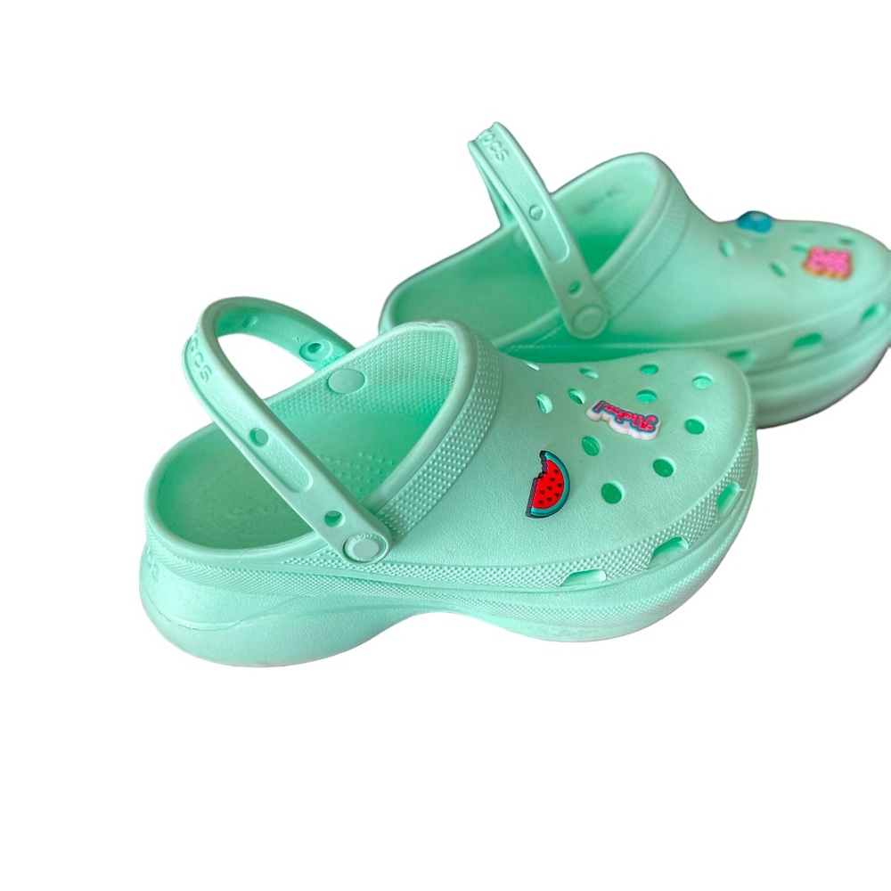 🐍 Croc Classic Bae Clog - Size 9 Women’s